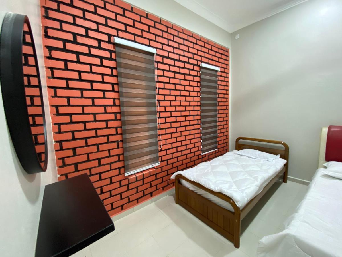 Sasuka Guesthouse Marang Zewnętrze zdjęcie
